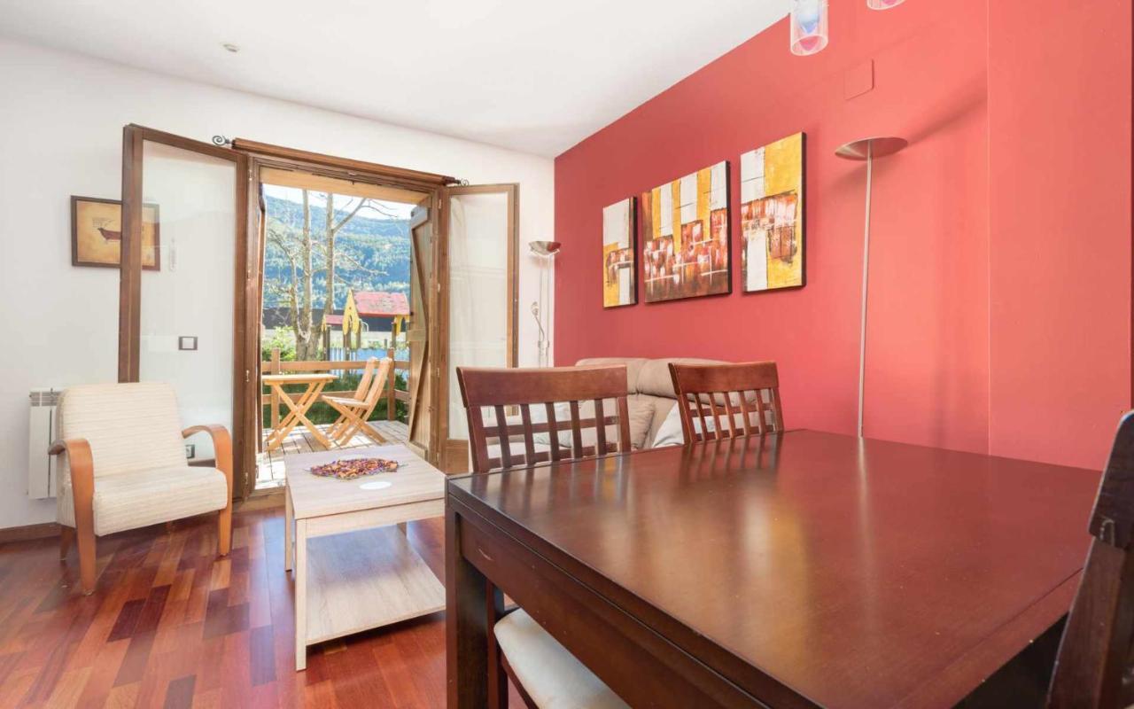 Ferienwohnung La Roca Nevada Con Terraza Villanúa Exterior foto